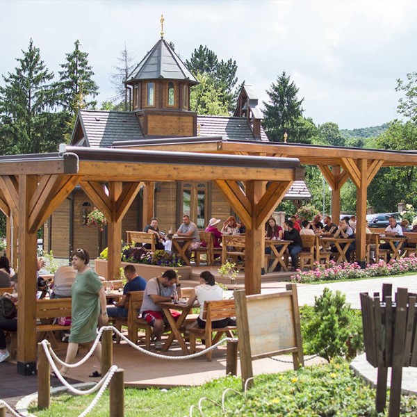 Etno selo Vrdnička kula