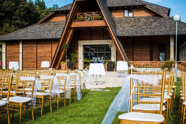 Etno selo Vrdnička kula