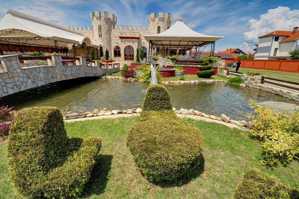 ZAMAK JUG BOGDAN - Velika sala